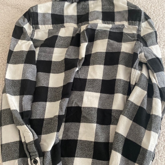Black White and Grey Plaid Flannel - Picture 7 of 7